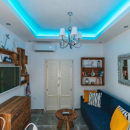 Appartement Lux House With Outdoor Jacuzzi And Sea View In Santorini à Emporio  Extérieur photo