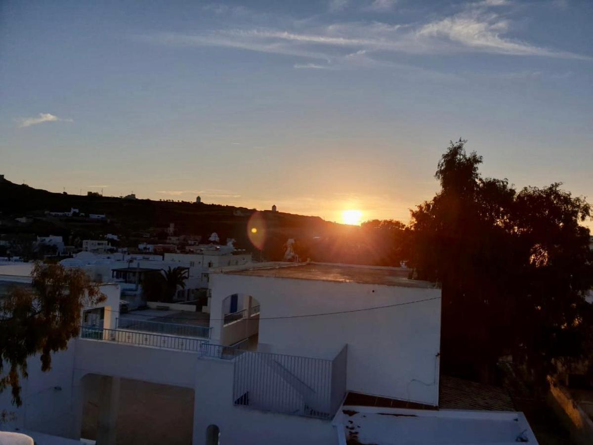 Appartement Lux House With Outdoor Jacuzzi And Sea View In Santorini à Emporio  Extérieur photo