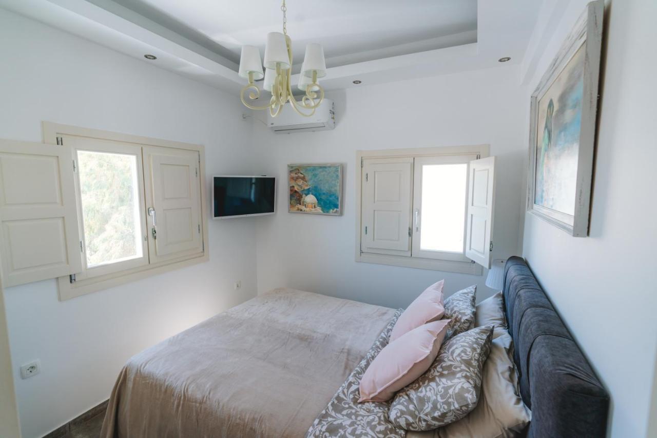 Appartement Lux House With Outdoor Jacuzzi And Sea View In Santorini à Emporio  Extérieur photo