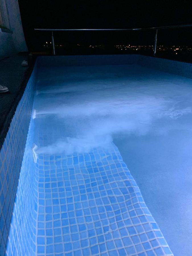 Appartement Lux House With Outdoor Jacuzzi And Sea View In Santorini à Emporio  Extérieur photo